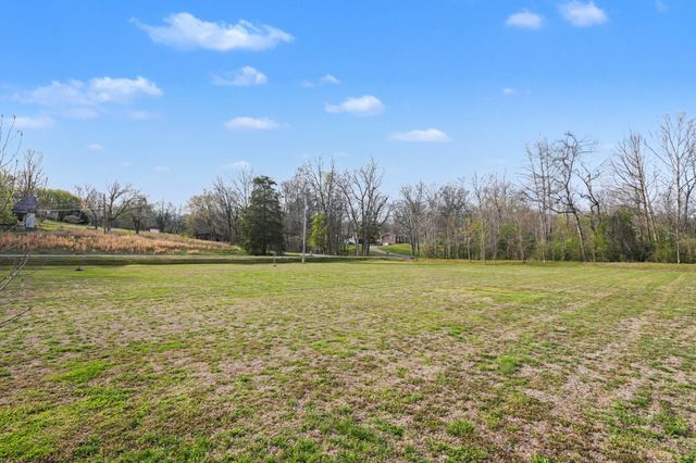 3521 Cooper Creek Rd, Woodlawn, TN 37191