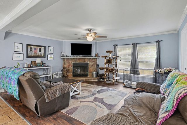 3521 Cooper Creek Rd, Woodlawn, TN 37191