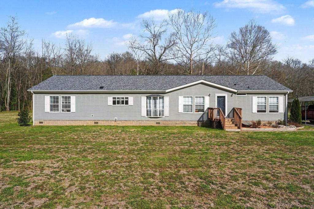 3521 Cooper Creek Rd, Woodlawn, TN 37191
