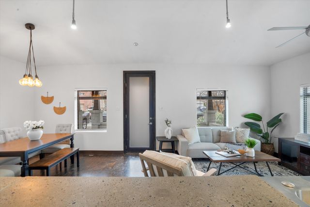 1108 12th Street NW, Albuquerque, NM 87104