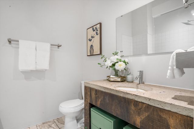 1108 12th Street NW, Albuquerque, NM 87104