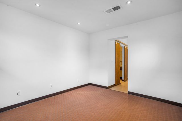 1108 12th Street NW, Albuquerque, NM 87104