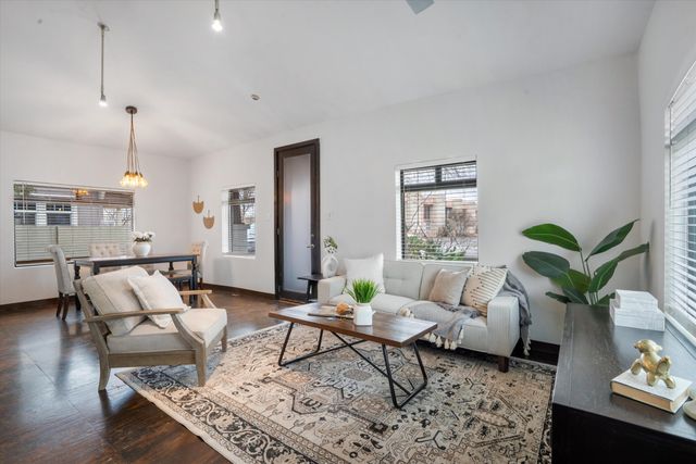 1108 12th Street NW, Albuquerque, NM 87104