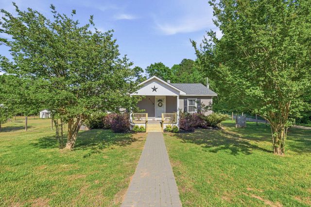 335 Guernsey Lane, Spartanburg, SC 29306