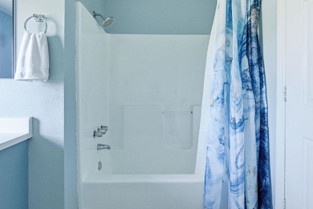 335 Guernsey Lane, Spartanburg, SC 29306