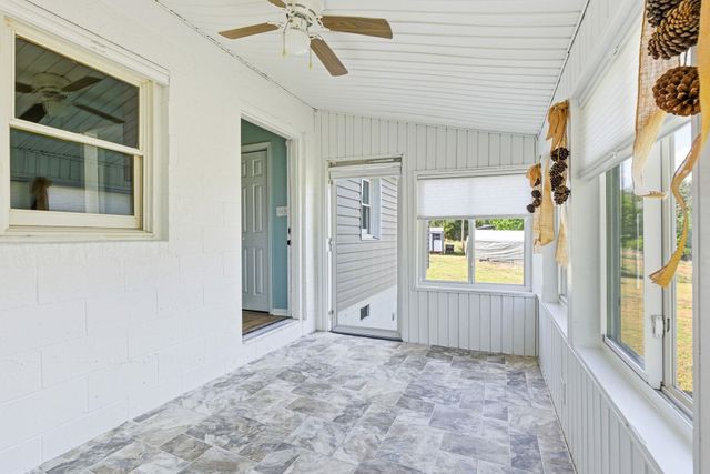 335 Guernsey Lane, Spartanburg, SC 29306