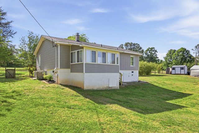 335 Guernsey Lane, Spartanburg, SC 29306