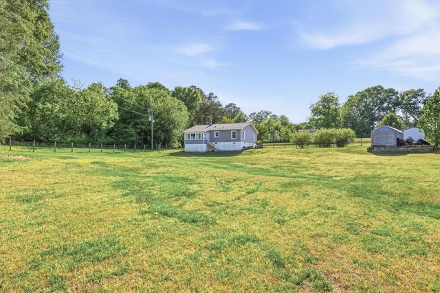 335 Guernsey Lane, Spartanburg, SC 29306