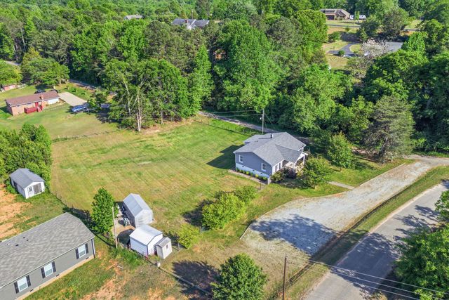 335 Guernsey Lane, Spartanburg, SC 29306