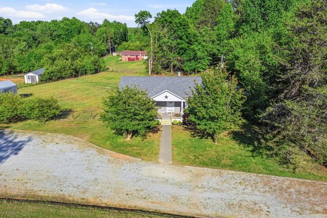 335 Guernsey Lane, Spartanburg, SC 29306