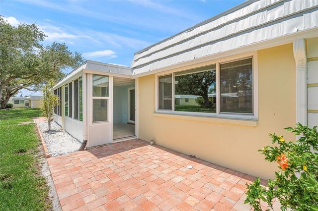5823 TIDEWOOD AVENUE 19, Sarasota, FL 34231