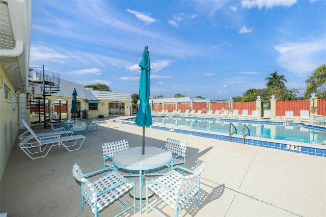 5823 TIDEWOOD AVENUE 19, Sarasota, FL 34231