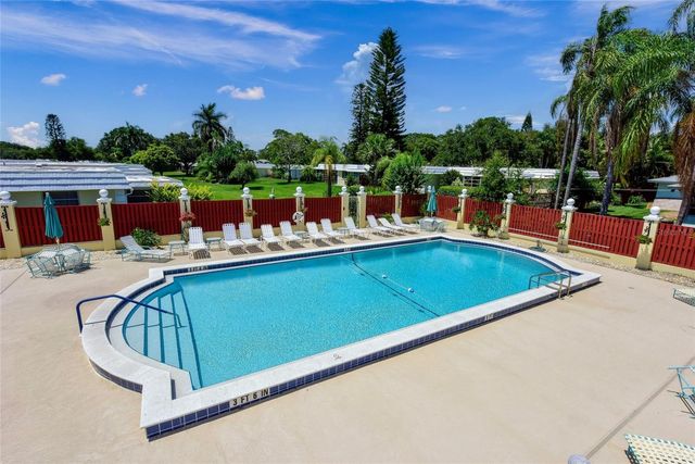 5823 TIDEWOOD AVENUE 19, Sarasota, FL 34231