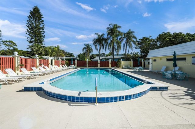 5823 TIDEWOOD AVENUE 19, Sarasota, FL 34231