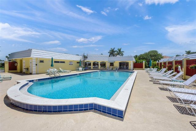 5823 TIDEWOOD AVENUE 19, Sarasota, FL 34231