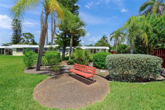 5823 TIDEWOOD AVENUE 19, Sarasota, FL 34231