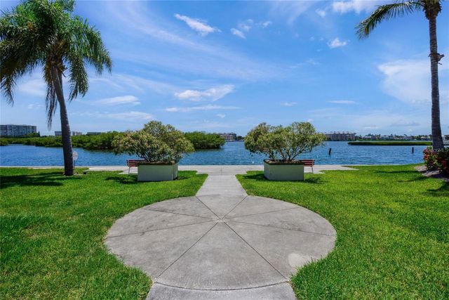 5823 TIDEWOOD AVENUE 19, Sarasota, FL 34231