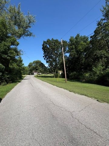 801 E Hilltop Drive, Rogers, AR 72756
