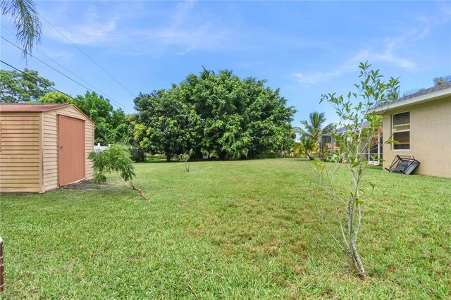 111 North Danville Circle, Port St Lucie, FL 34953