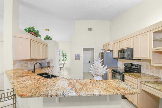 111 North Danville Circle, Port St Lucie, FL 34953