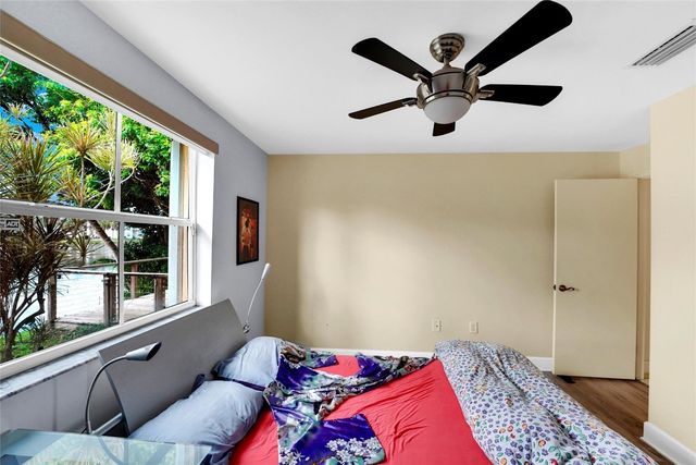 3130 N 38th Avenue, Hollywood, FL 33021