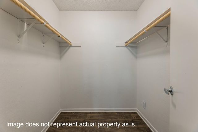 1903-S14 Place Rebecca Lane, Houston, TX 77090