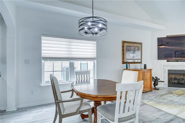 3013 Looking Glass CT, Virginia Beach, VA 23456