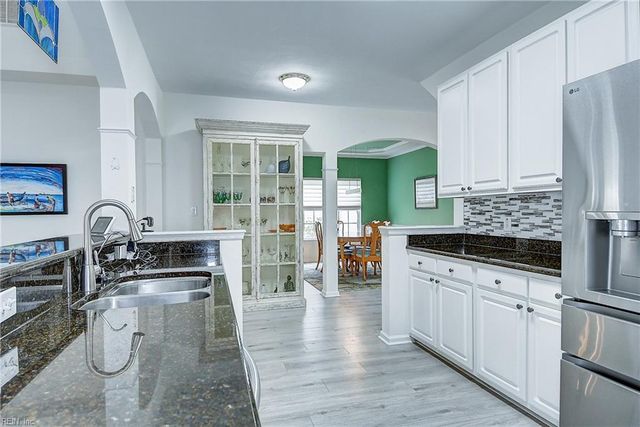 3013 Looking Glass CT, Virginia Beach, VA 23456