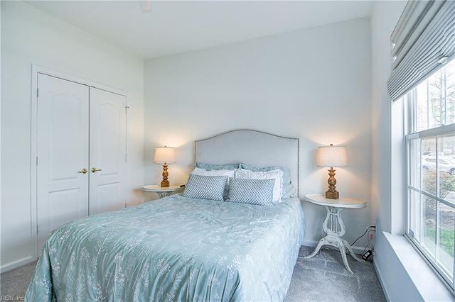 3013 Looking Glass CT, Virginia Beach, VA 23456