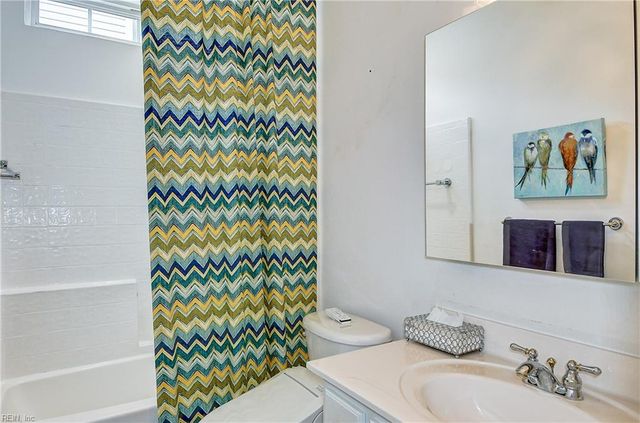 3013 Looking Glass CT, Virginia Beach, VA 23456