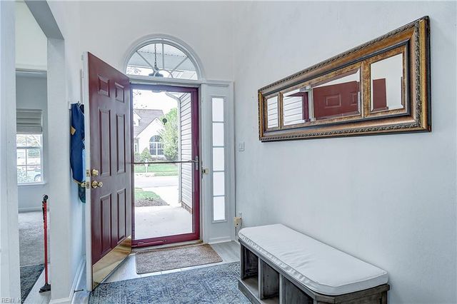 3013 Looking Glass CT, Virginia Beach, VA 23456