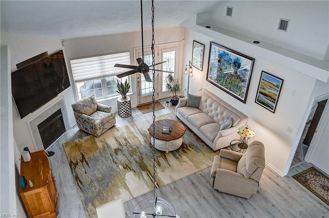 3013 Looking Glass CT, Virginia Beach, VA 23456