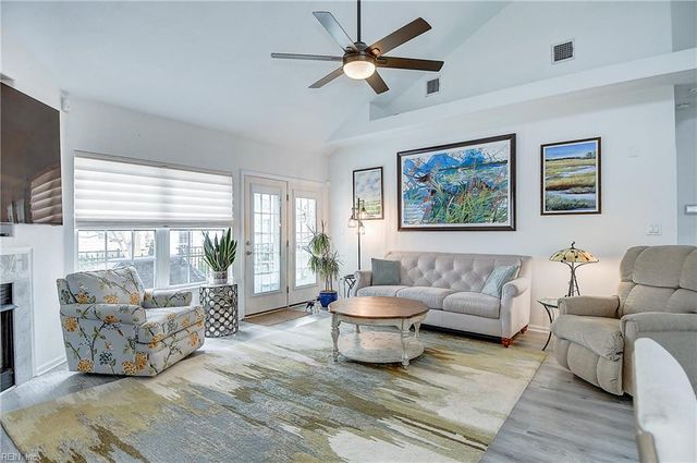 3013 Looking Glass CT, Virginia Beach, VA 23456