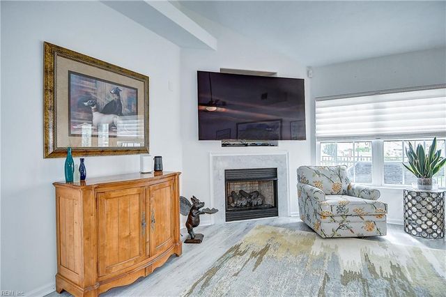 3013 Looking Glass CT, Virginia Beach, VA 23456