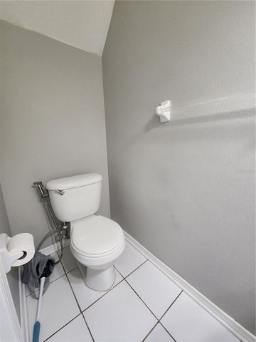 2302 LAKE WOODBERRY CIRCLE, Brandon, FL 33510
