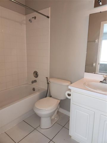 2302 LAKE WOODBERRY CIRCLE, Brandon, FL 33510