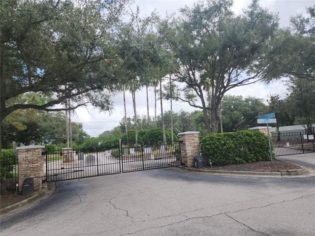 2302 LAKE WOODBERRY CIRCLE, Brandon, FL 33510