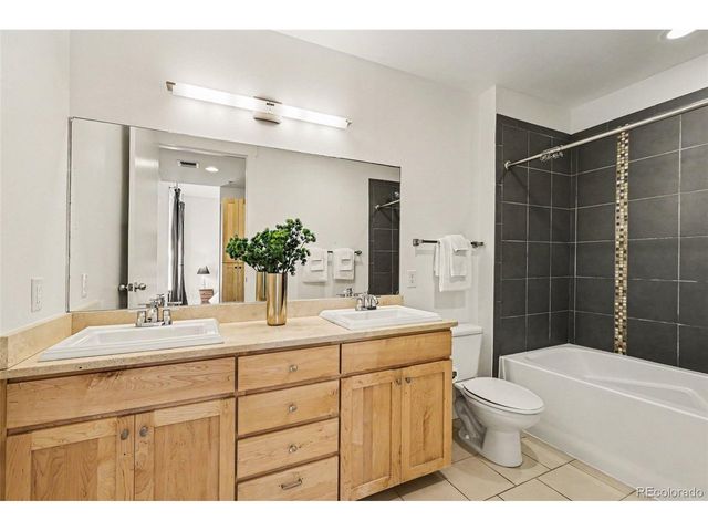 1738 N Franklin St 1A, Denver, CO 80218