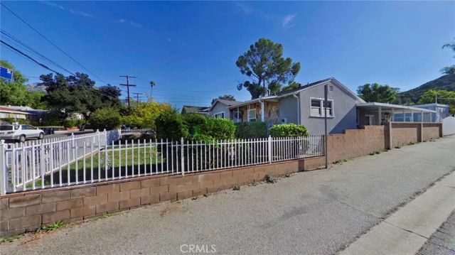 7664 Beckett Street, Tujunga, CA 91042