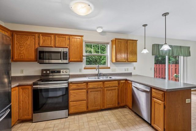 1001 Glacier Hill Drive, Madison, WI 53704