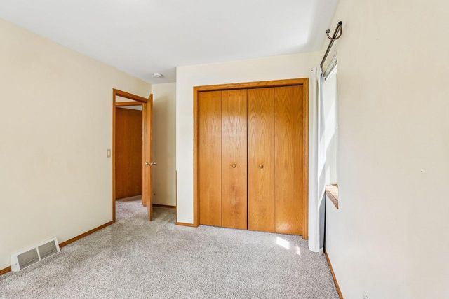 1001 Glacier Hill Drive, Madison, WI 53704