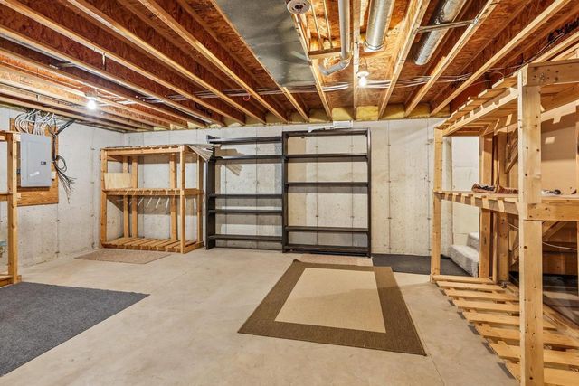 1001 Glacier Hill Drive, Madison, WI 53704