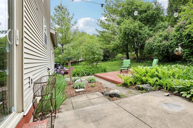 1001 Glacier Hill Drive, Madison, WI 53704