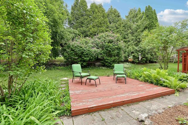 1001 Glacier Hill Drive, Madison, WI 53704