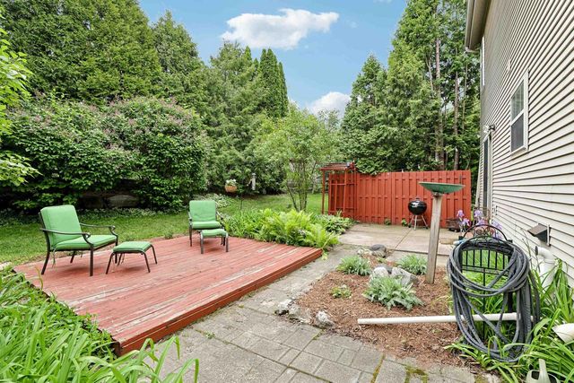 1001 Glacier Hill Drive, Madison, WI 53704