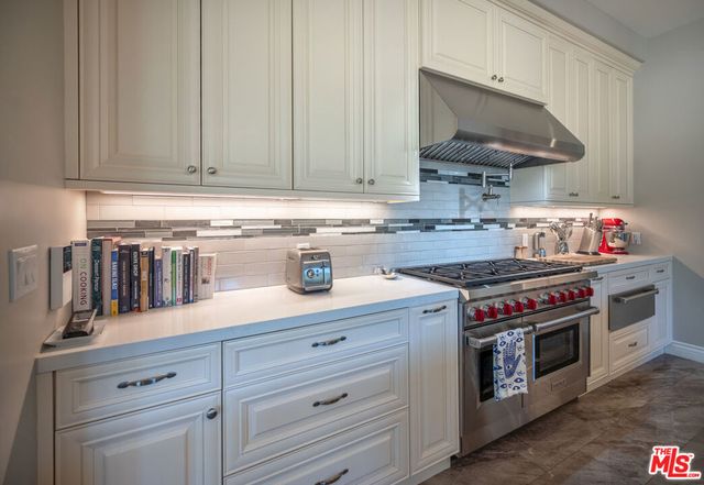 47 Buckskin Road, Bell Canyon, CA 91307