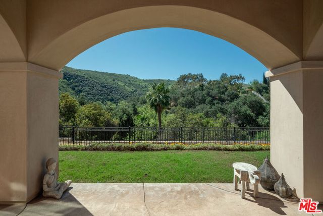 47 Buckskin Road, Bell Canyon, CA 91307