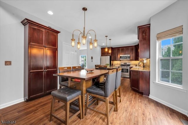 20 Kiser Ln, Bridgewater Twp., NJ 08807