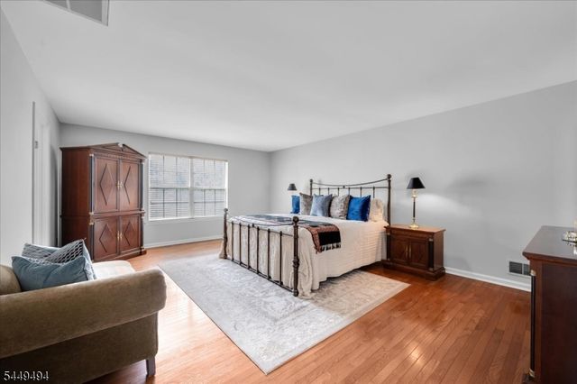 20 Kiser Ln, Bridgewater Twp., NJ 08807