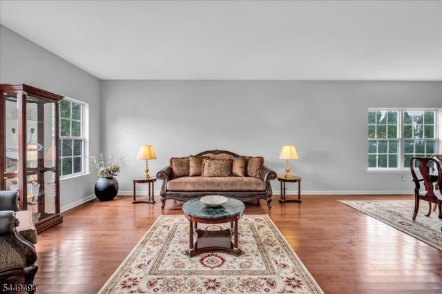 20 Kiser Ln, Bridgewater Twp., NJ 08807